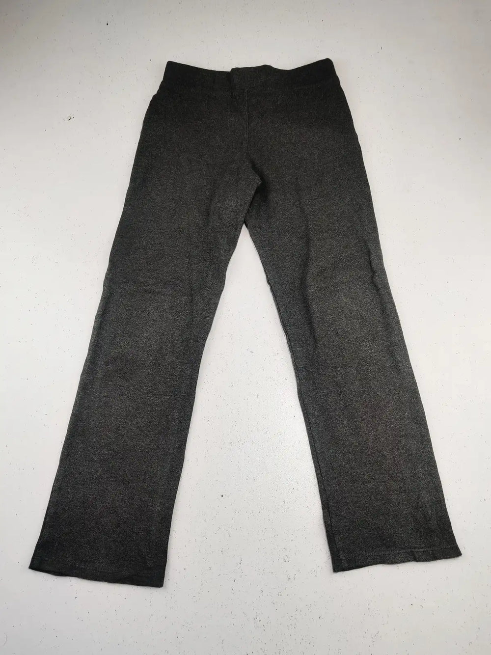 Buy online pre-used pre-loved 100% authentic & Original branded Unknown Brand (BB-1220) available in Pakistan. Top international brands avilable.
