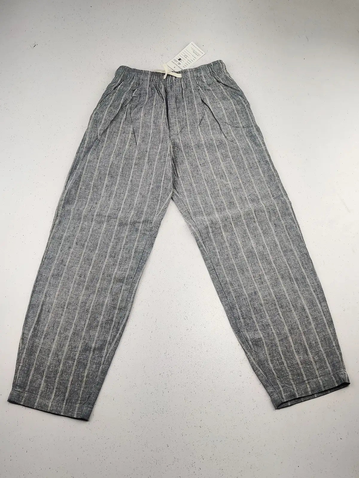 Buy online pre-used pre-loved 100% authentic & Original branded Zara (BB-1392) available in Pakistan. Top international brands avilable.