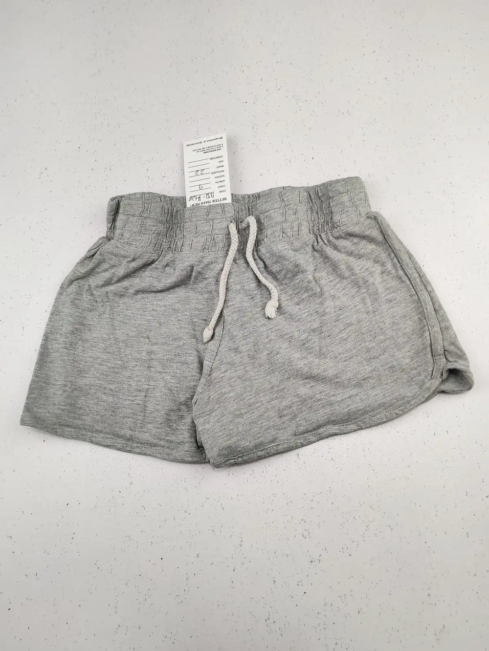 Buy online pre-used pre-loved 100% authentic & Original branded Unknown Brand (BB-1428) available in Pakistan. Top international brands avilable.