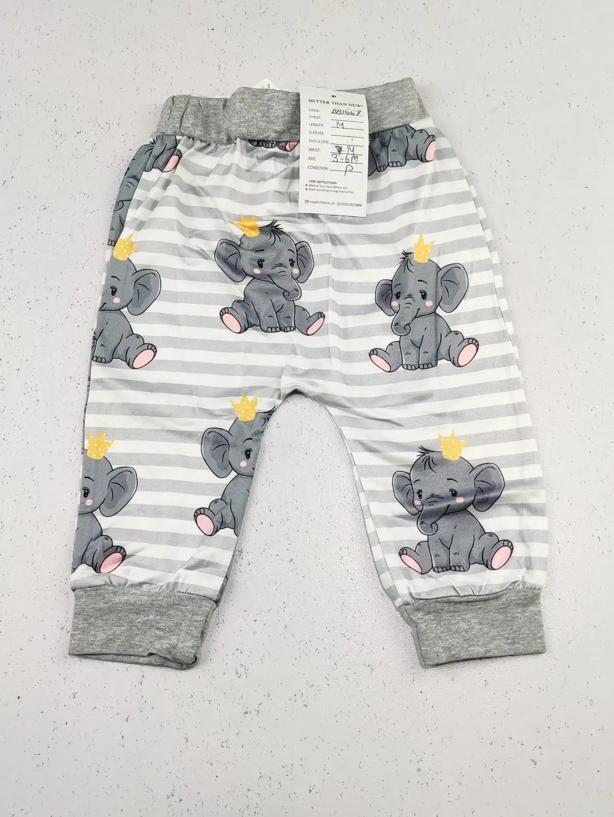 Buy online pre-used pre-loved 100% authentic & Original branded Unknown Brand (BB-1557) available in Pakistan. Top international brands avilable.