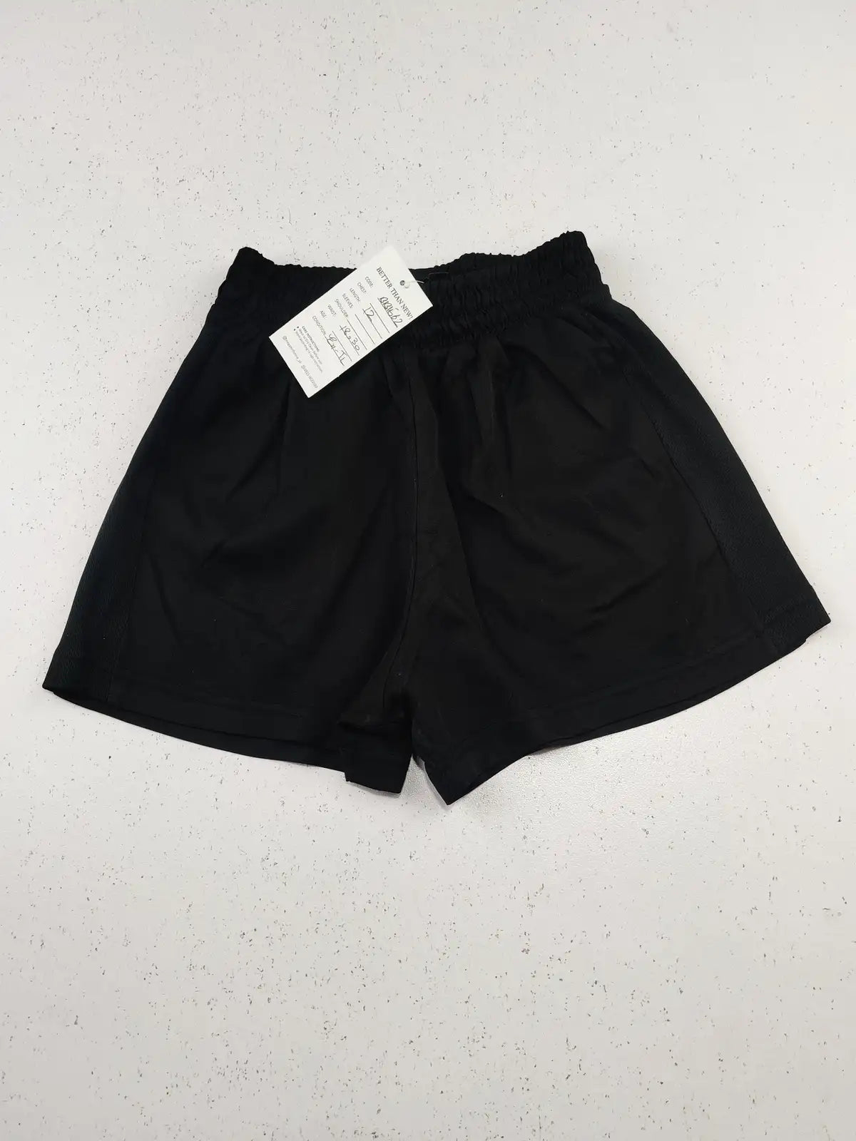 Buy online pre-used pre-loved 100% authentic & Original branded Unknown Brand (BB-1562) available in Pakistan. Top international brands avilable.