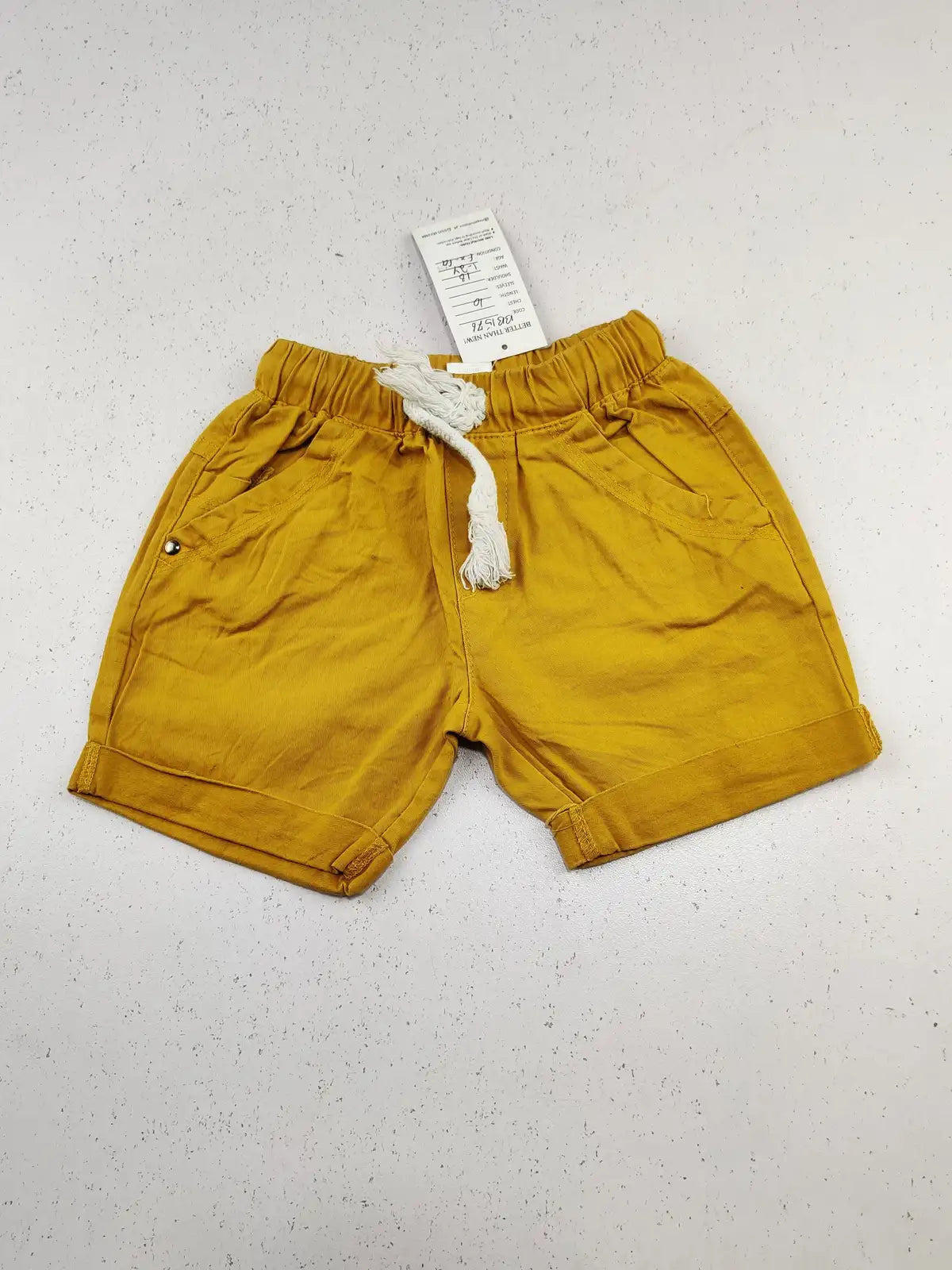 Buy online pre-used pre-loved 100% authentic & Original branded Unknown Brand (BB-1576) available in Pakistan. Top international brands avilable.