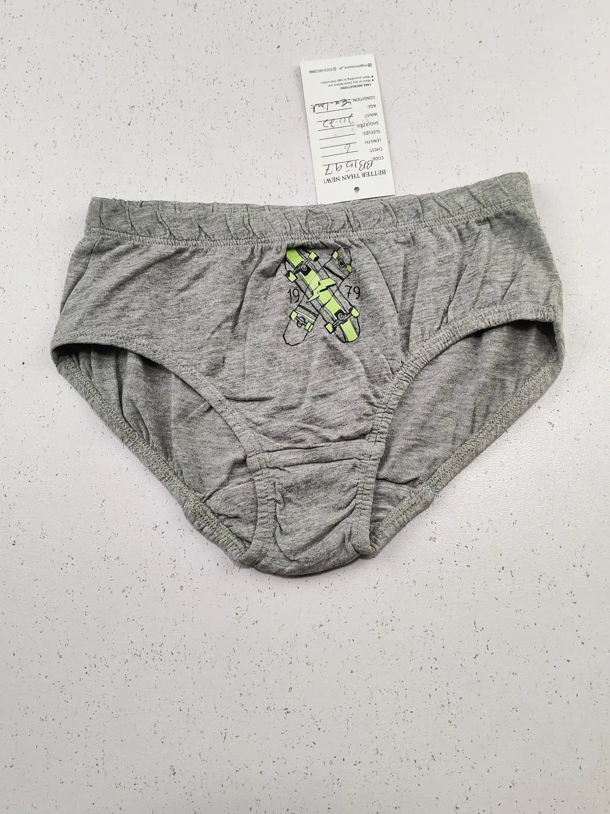 Buy online pre-used pre-loved 100% authentic & Original branded Unknown Brand (BB-1597) available in Pakistan. Top international brands avilable.
