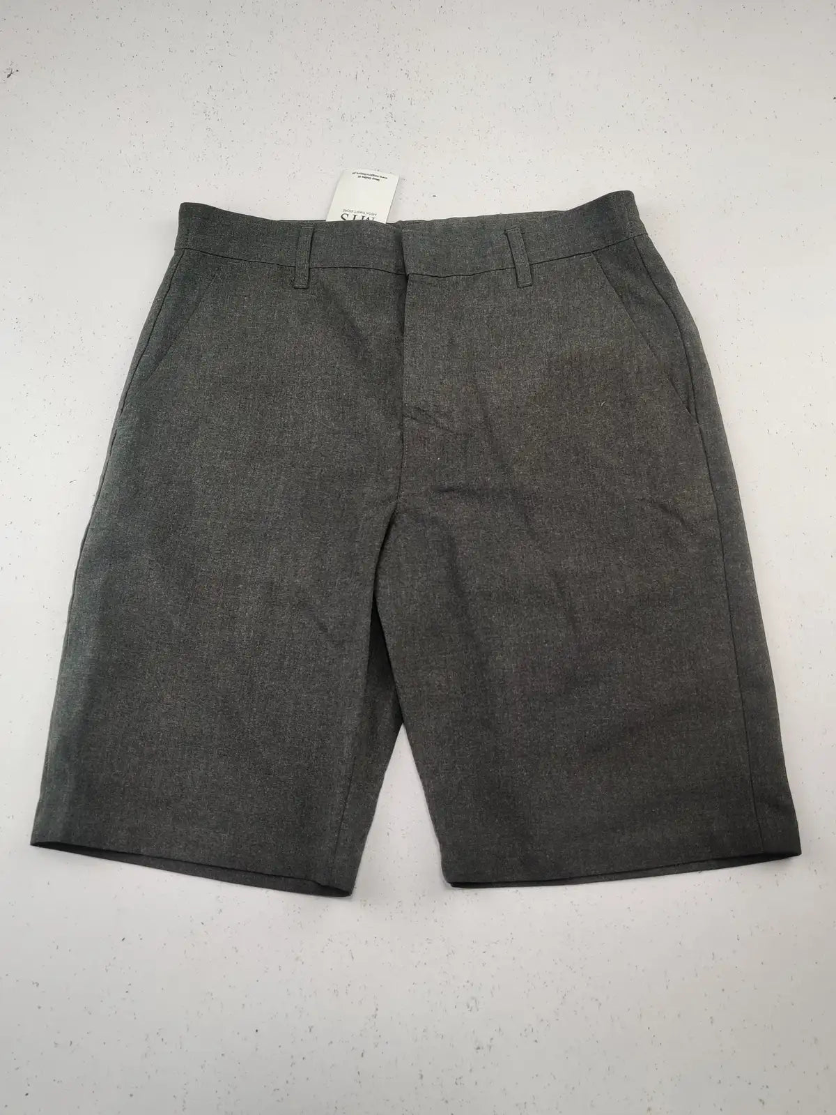 Buy online pre-used pre-loved 100% authentic & Original branded Unknown Brand (BB-954) available in Pakistan. Top international brands avilable.