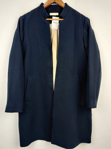 Buy online pre-used pre-loved 100% authentic & Original branded H&M (BC-1393) available in Pakistan. Top international brands avilable.