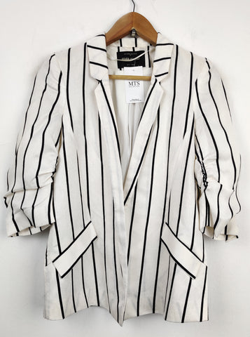 Buy online pre-used pre-loved 100% authentic & Original branded River Island (BC-1427) available in Pakistan. Top international brands avilable.