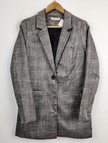 Buy online pre-used pre-loved 100% authentic & Original branded Circle Of Mess (BC-1451) available in Pakistan. Top international brands avilable.