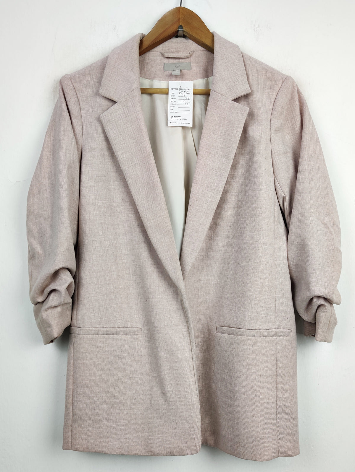 Buy online pre-used pre-loved 100% authentic & Original branded H&M (BC-1492) available in Pakistan. Top international brands avilable.