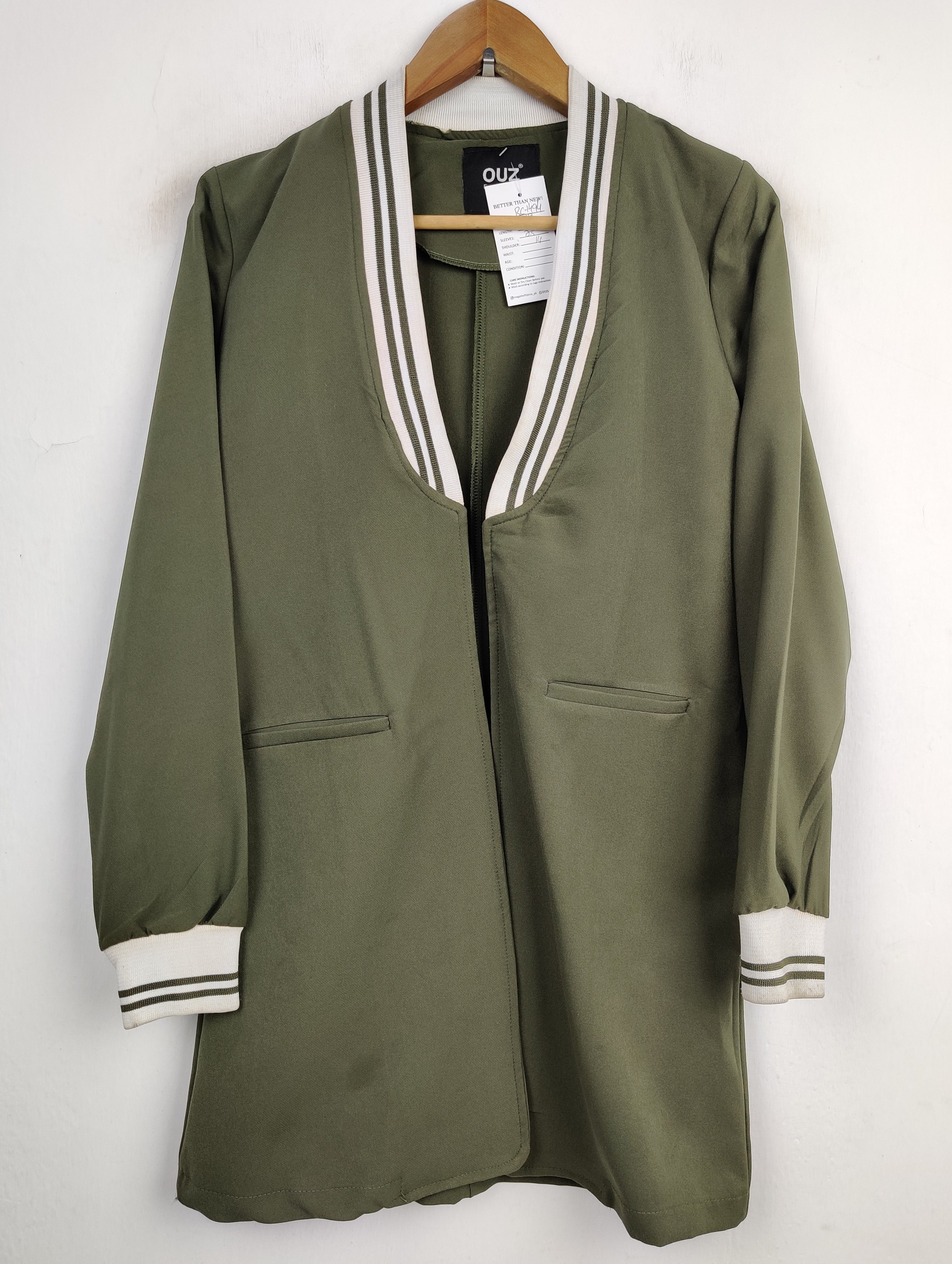 Buy online pre-used pre-loved 100% authentic & Original branded Ouz (BC-1494) available in Pakistan. Top international brands avilable.