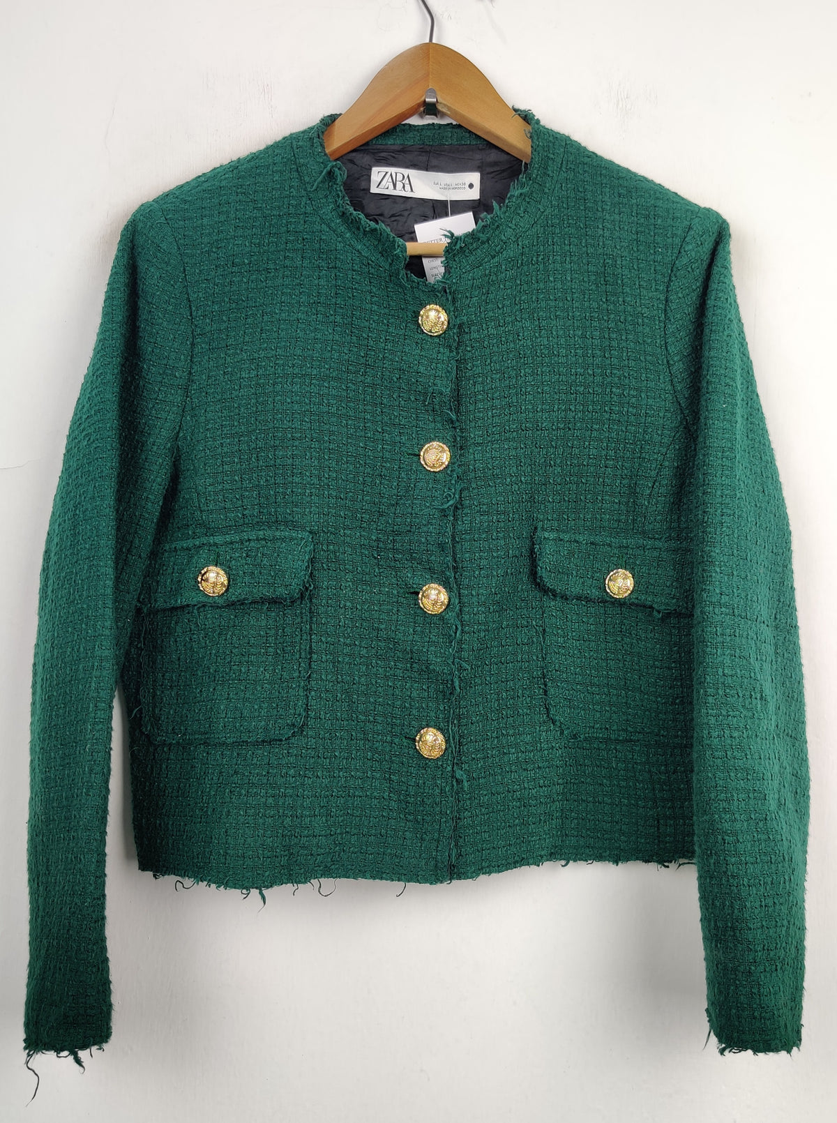 Buy online pre-used pre-loved 100% authentic & Original branded Zara (BC-1497) available in Pakistan. Top international brands avilable.