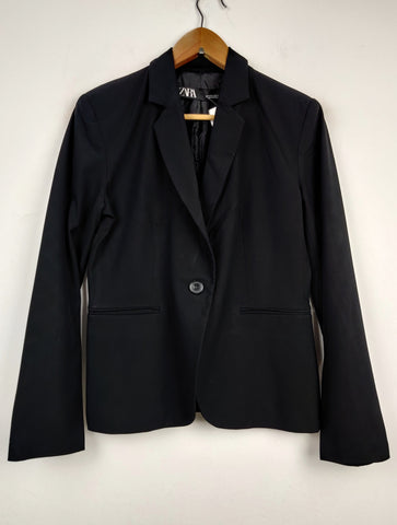 Buy online pre-used pre-loved 100% authentic & Original branded Zara (BC-1501) available in Pakistan. Top international brands avilable.