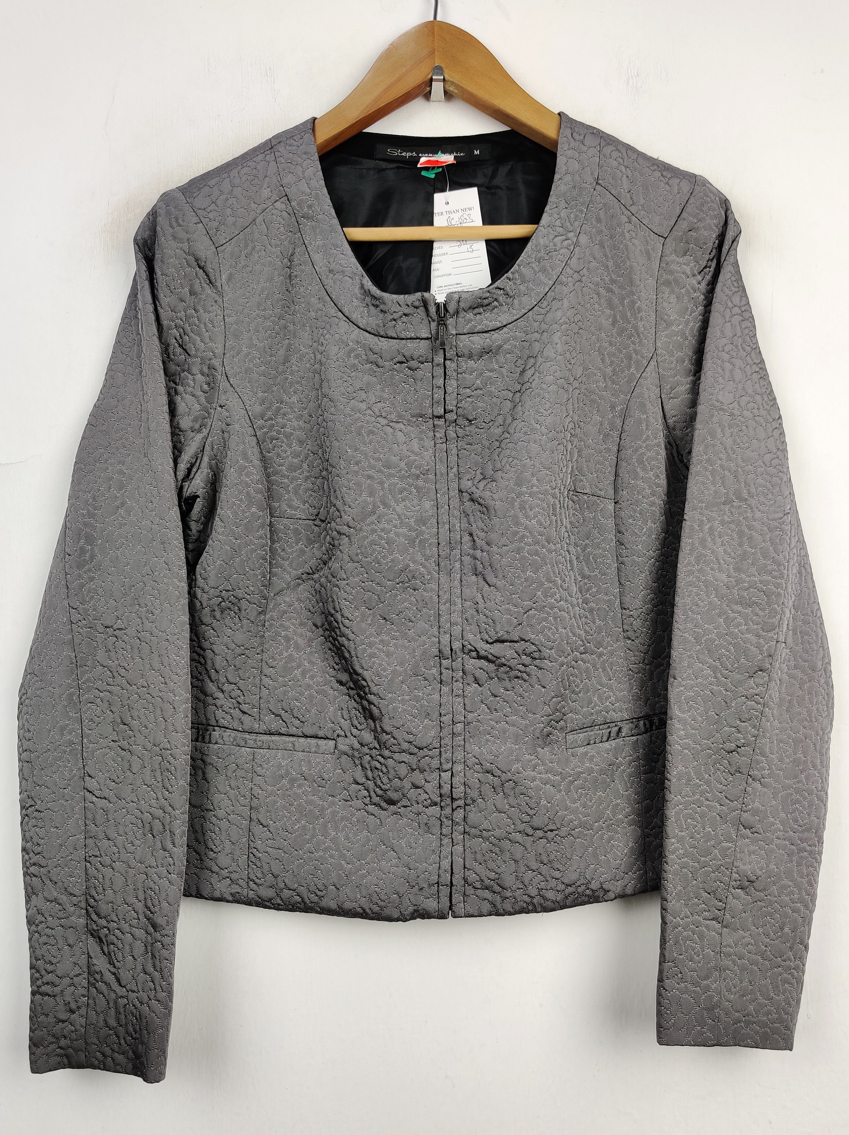 Buy online pre-used pre-loved 100% authentic & Original branded Every Day Chic (BC-1503) available in Pakistan. Top international brands avilable.
