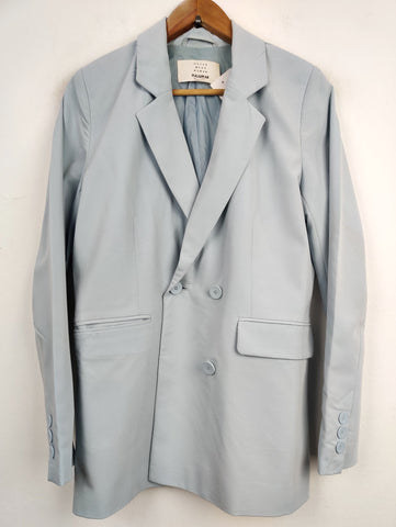 Buy online pre-used pre-loved 100% authentic & Original branded Pull&Bear (BC-1508) available in Pakistan. Top international brands avilable.