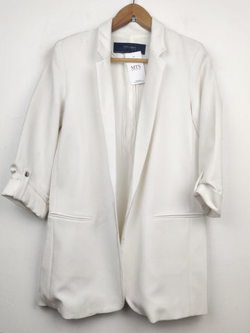 Buy online pre-used pre-loved 100% authentic & Original branded Zara (BC-1511) available in Pakistan. Top international brands avilable.