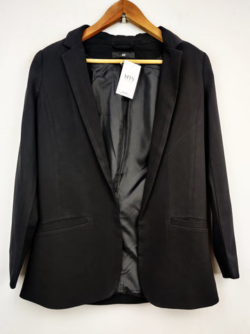 Buy online pre-used pre-loved 100% authentic & Original branded H&M (BC-1518) available in Pakistan. Top international brands avilable.