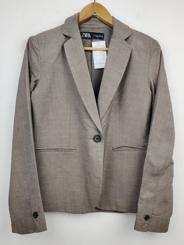 Buy online pre-used pre-loved 100% authentic & Original branded Zara (BC-1519) available in Pakistan. Top international brands avilable.