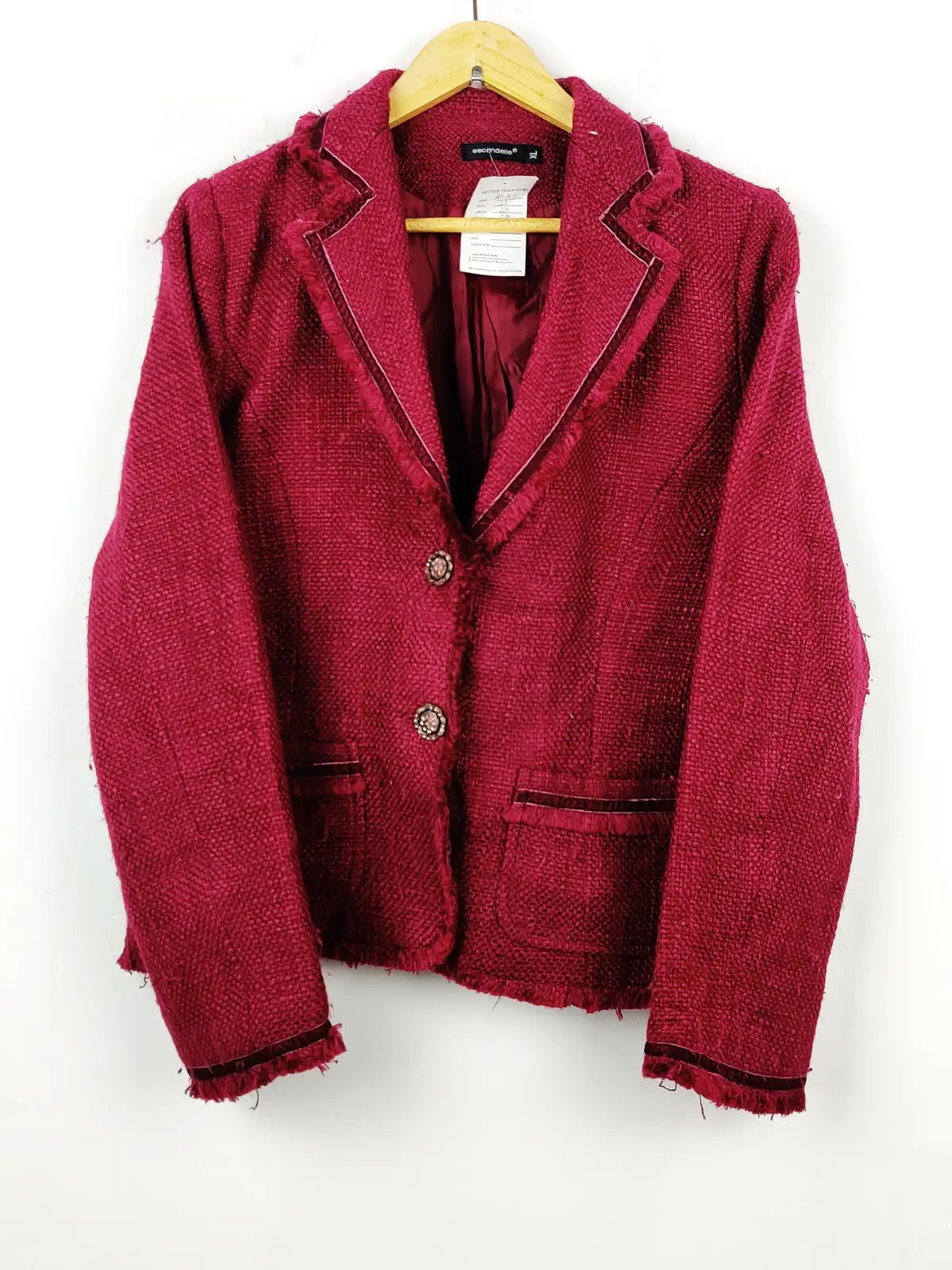 Buy online pre-used pre-loved 100% authentic & Original branded Escandelle (BC-1616) available in Pakistan. Top international brands avilable.