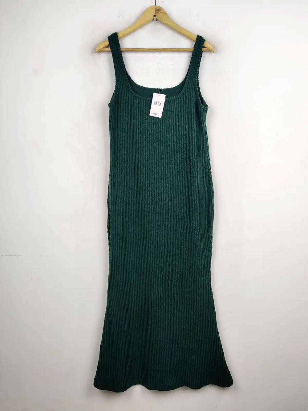 Buy online pre-used pre-loved 100% authentic & Original branded Unknown Brand (BD-08) available in Pakistan. Top international brands avilable.