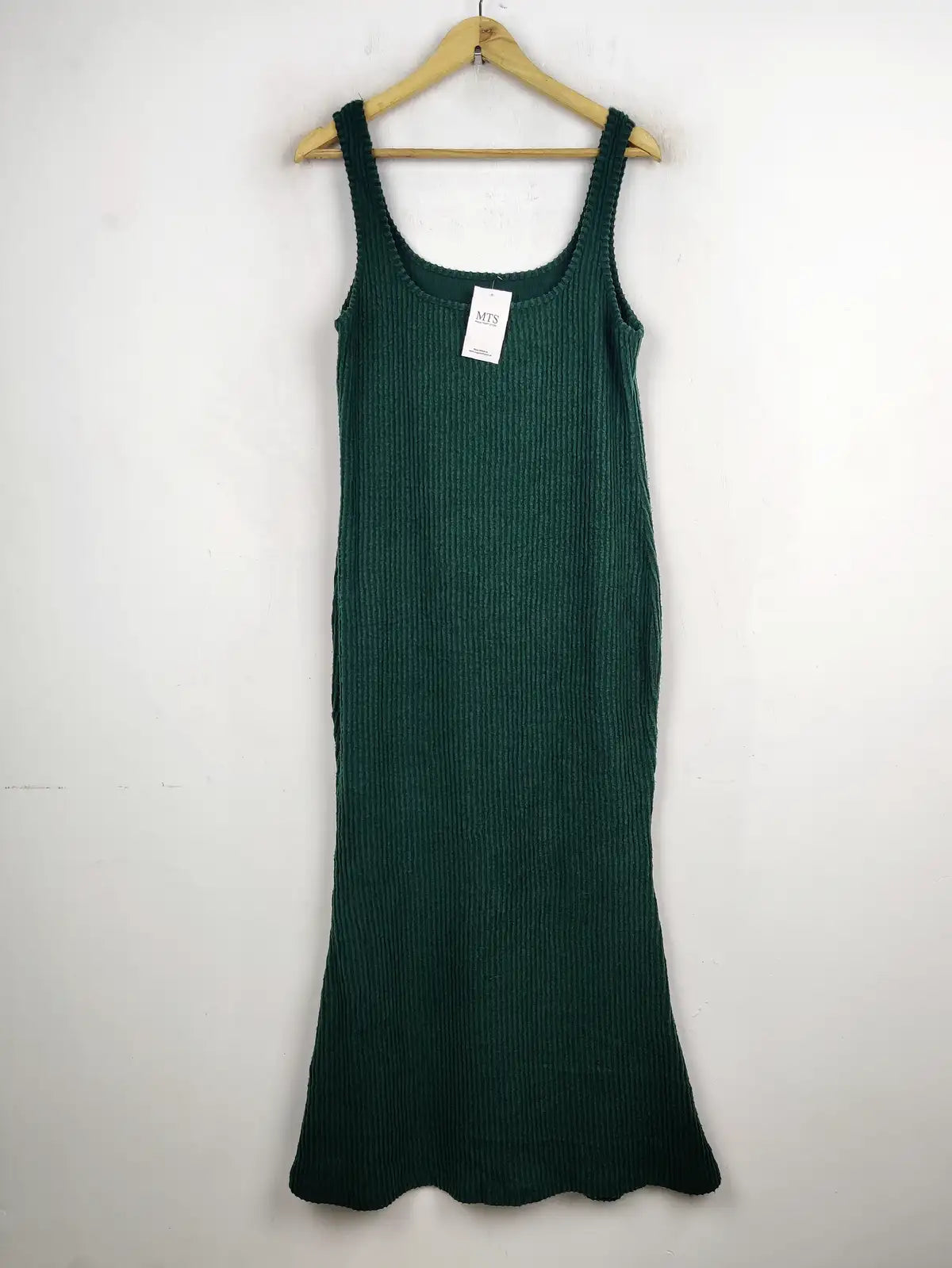 Buy online pre-used pre-loved 100% authentic & Original branded Unknown Brand (BD-08) available in Pakistan. Top international brands avilable.