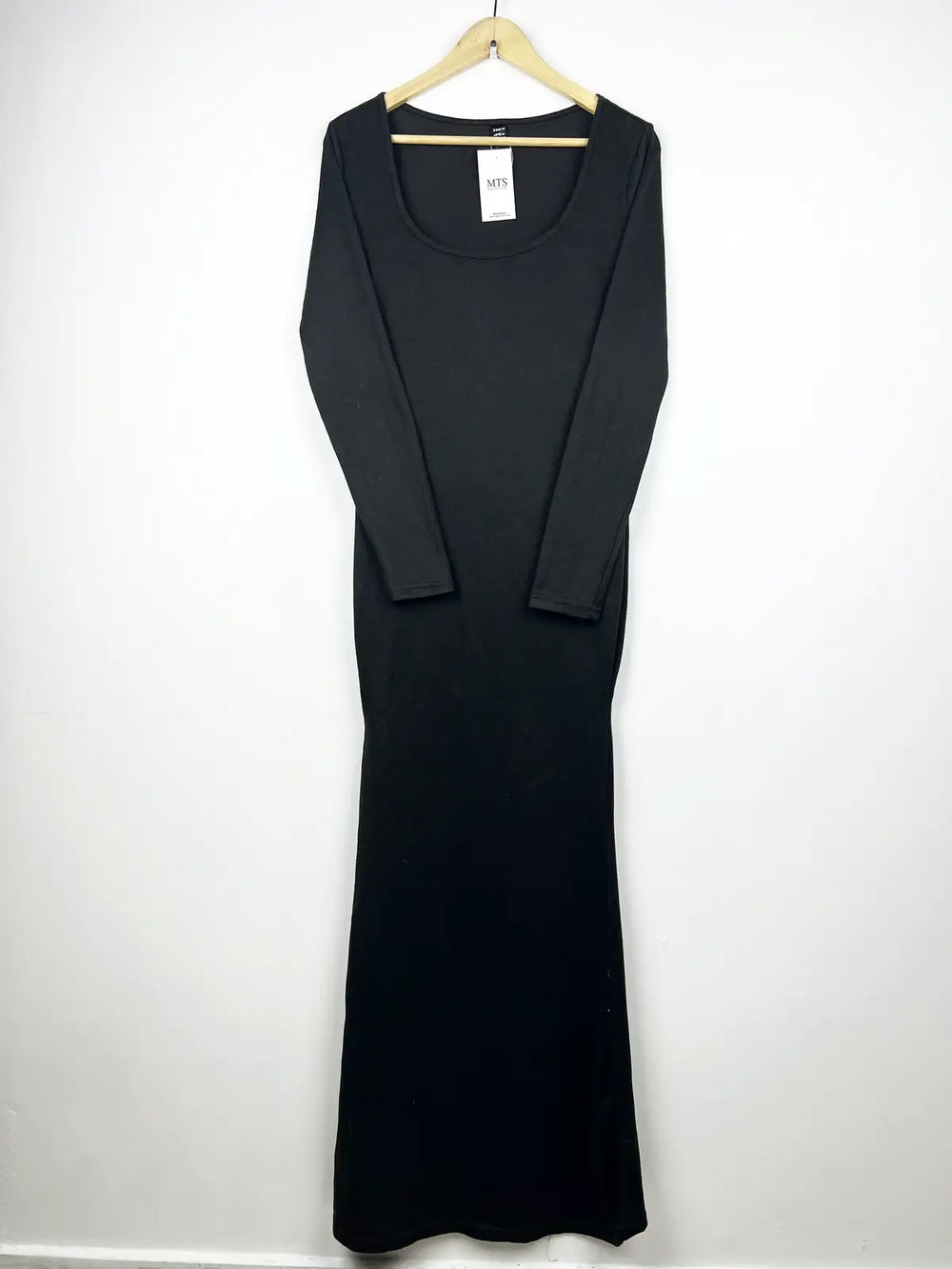 Buy online pre-used pre-loved 100% authentic & Original branded Shein (BD-113) available in Pakistan. Top international brands avilable.