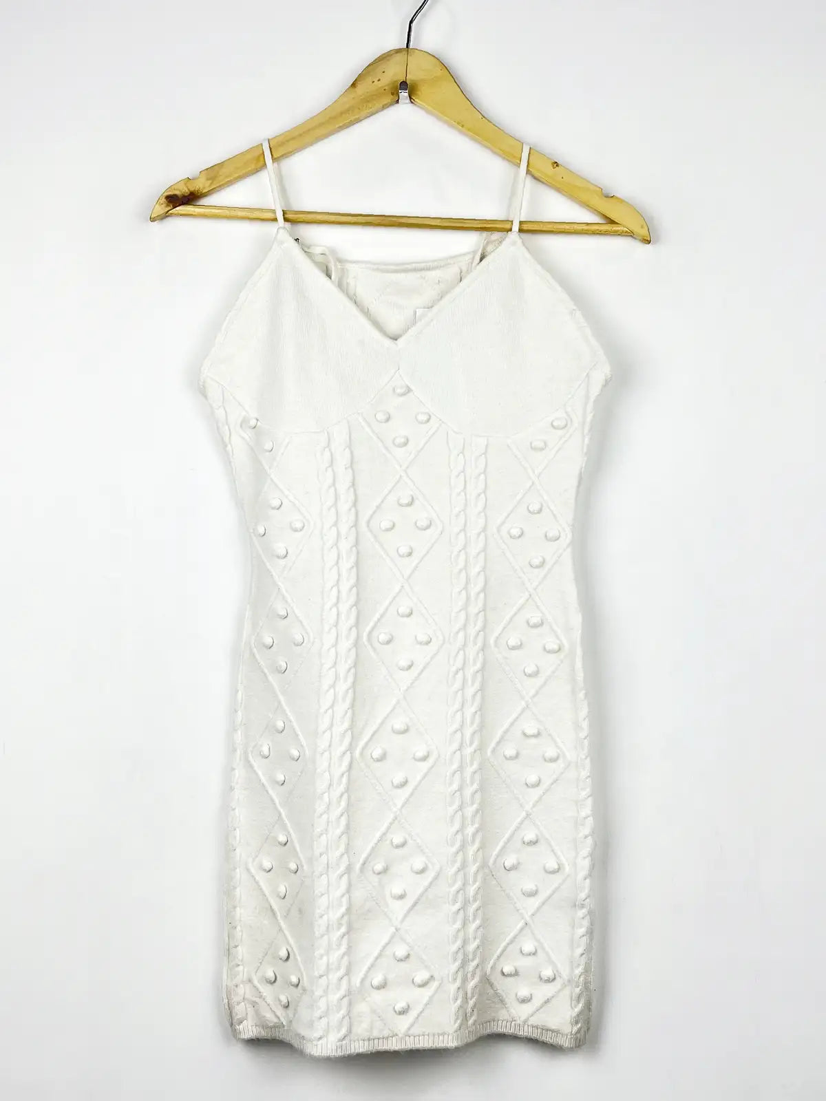 Buy online pre-used pre-loved 100% authentic & Original branded Oakmoo (BD-114) available in Pakistan. Top international brands avilable.