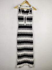Buy online pre-used pre-loved 100% authentic & Original branded Unknown Brand (BD-1196) available in Pakistan. Top international brands avilable.