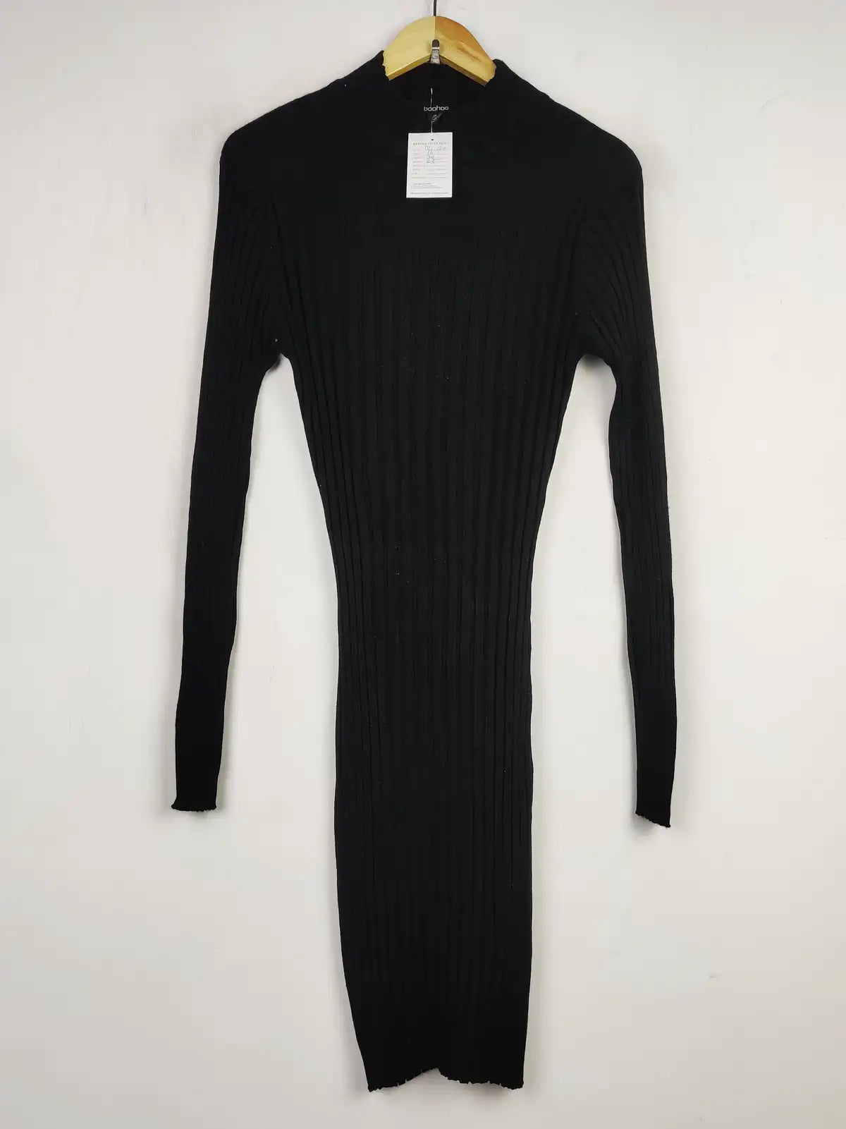 Buy online pre-used pre-loved 100% authentic & Original branded Boohoo (BD-1210) available in Pakistan. Top international brands avilable.