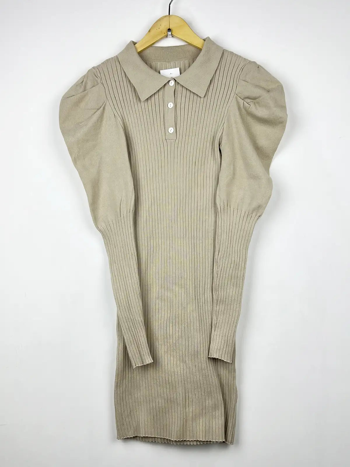 Buy online pre-used pre-loved 100% authentic & Original branded Shein (BD-136) available in Pakistan. Top international brands avilable.