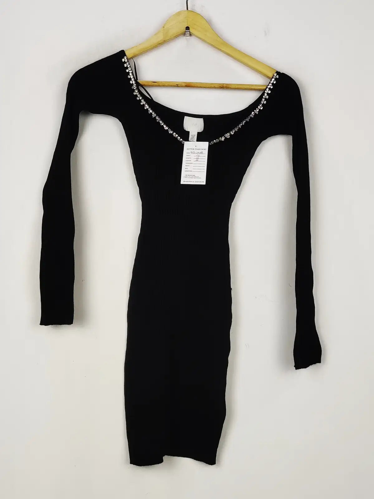 Buy online pre-used pre-loved 100% authentic & Original branded H&M (BD-1408) available in Pakistan. Top international brands avilable.
