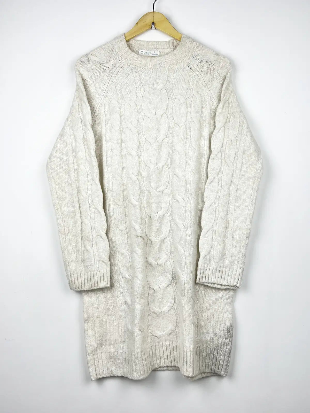 Buy online pre-used pre-loved 100% authentic & Original branded Primark (BD-141) available in Pakistan. Top international brands avilable.