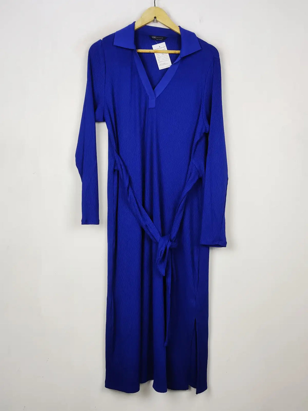 Buy online pre-used pre-loved 100% authentic & Original branded Marks & Spencer (BD-1419) available in Pakistan. Top international brands avilable.