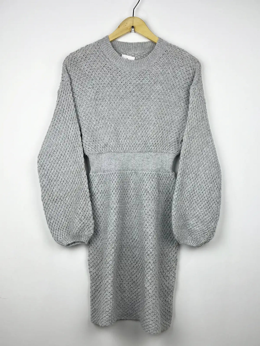 Buy online pre-used pre-loved 100% authentic & Original branded Shein (BD-142) available in Pakistan. Top international brands avilable.