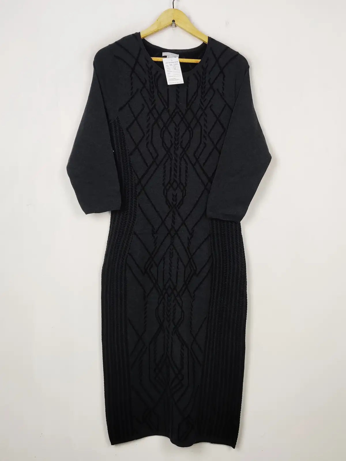 Buy online pre-used pre-loved 100% authentic & Original branded H&M (BD-1447) available in Pakistan. Top international brands avilable.