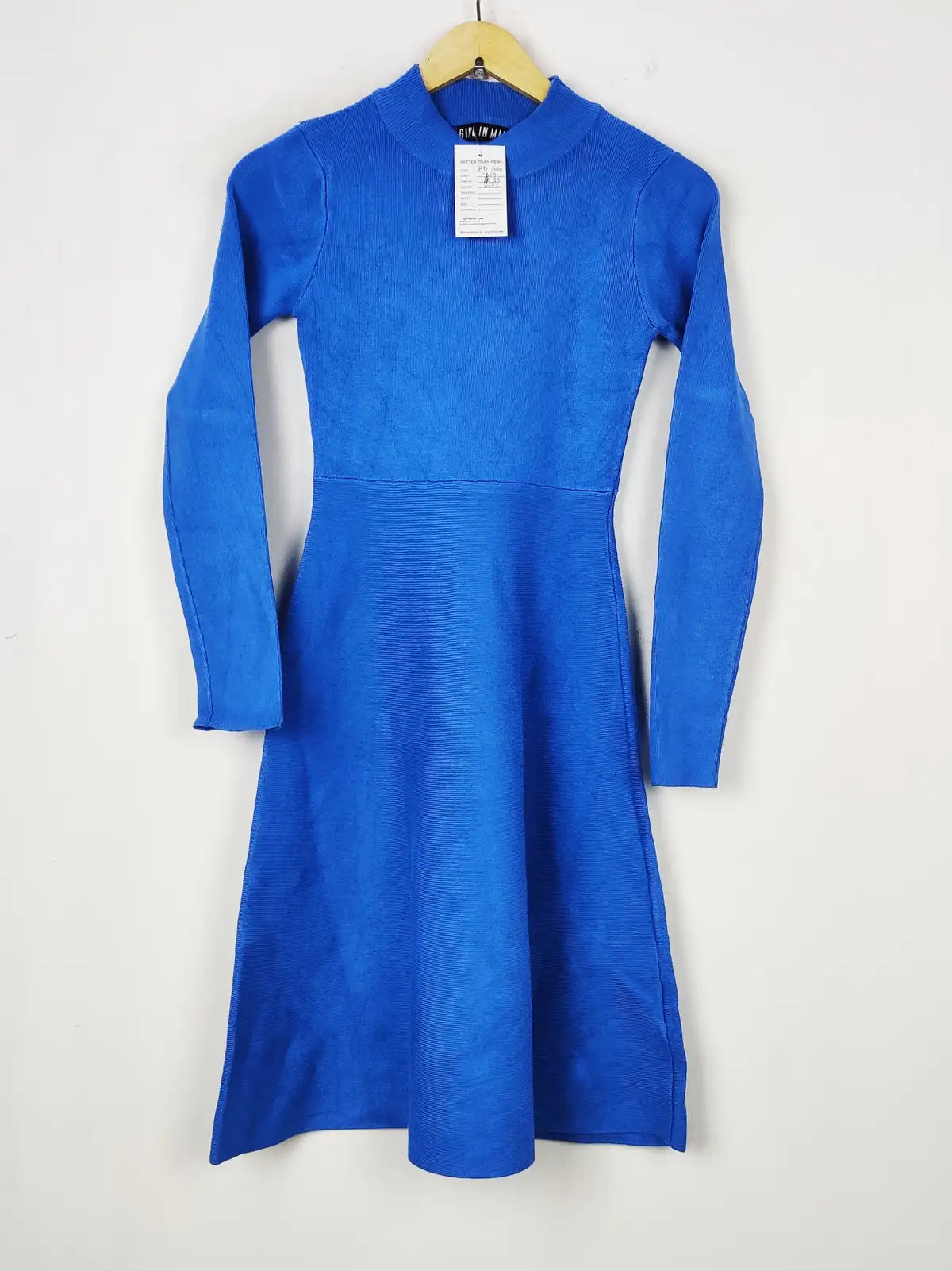 Buy online pre-used pre-loved 100% authentic & Original branded Girl In Mind (BD-1470) available in Pakistan. Top international brands avilable.