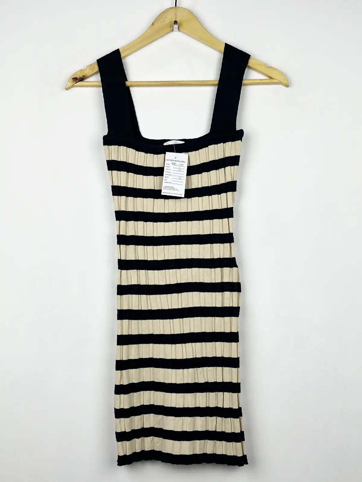 Buy online pre-used pre-loved 100% authentic & Original branded Wits The Label (BD-147) available in Pakistan. Top international brands avilable.