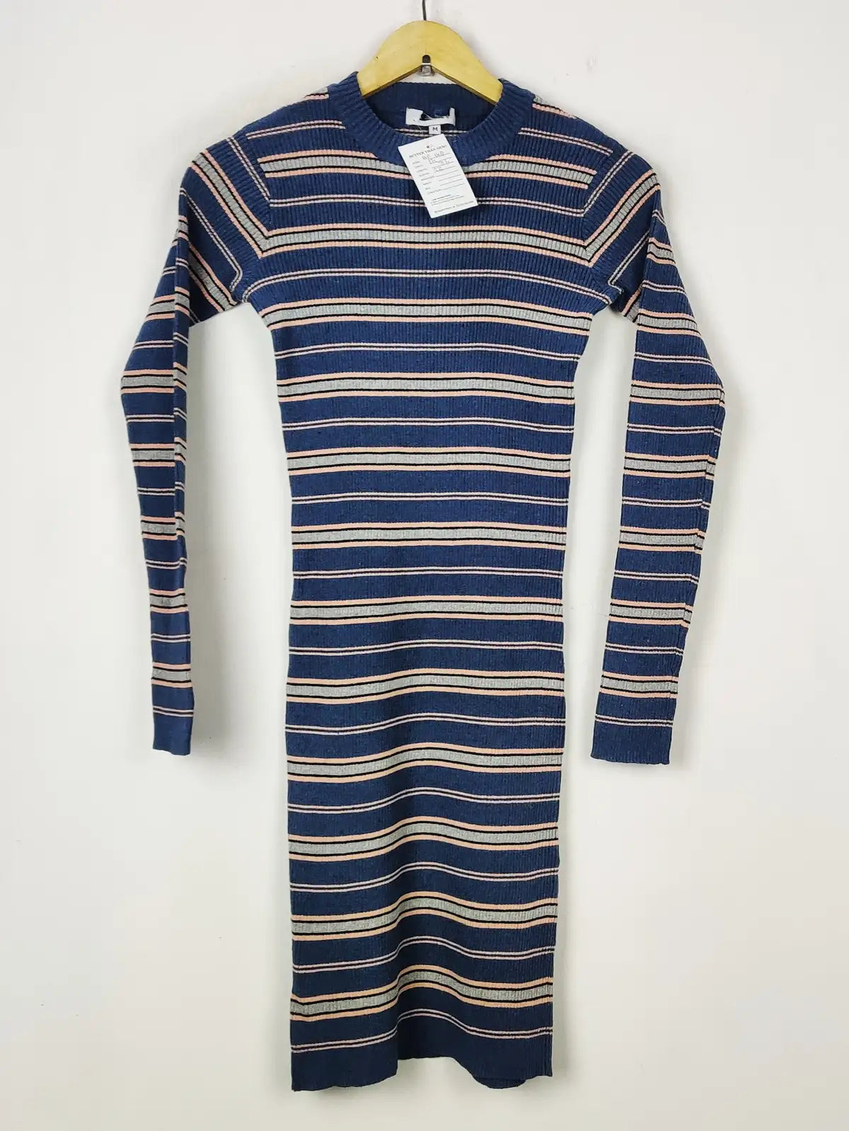 Buy online pre-used pre-loved 100% authentic & Original branded Unknown Brand (BD-1481) available in Pakistan. Top international brands avilable.
