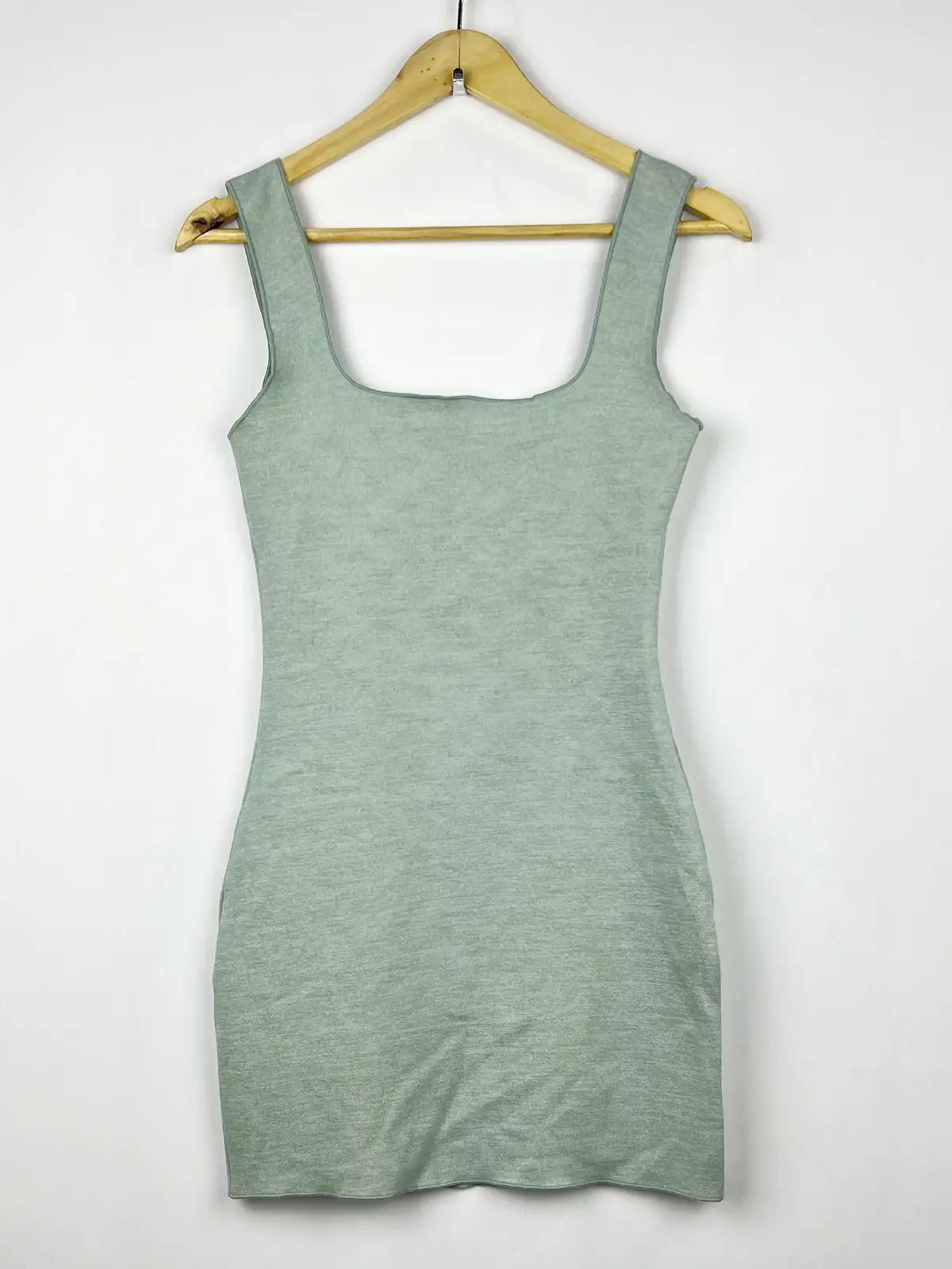 Buy online pre-used pre-loved 100% authentic & Original branded Zara (BD-151) available in Pakistan. Top international brands avilable.