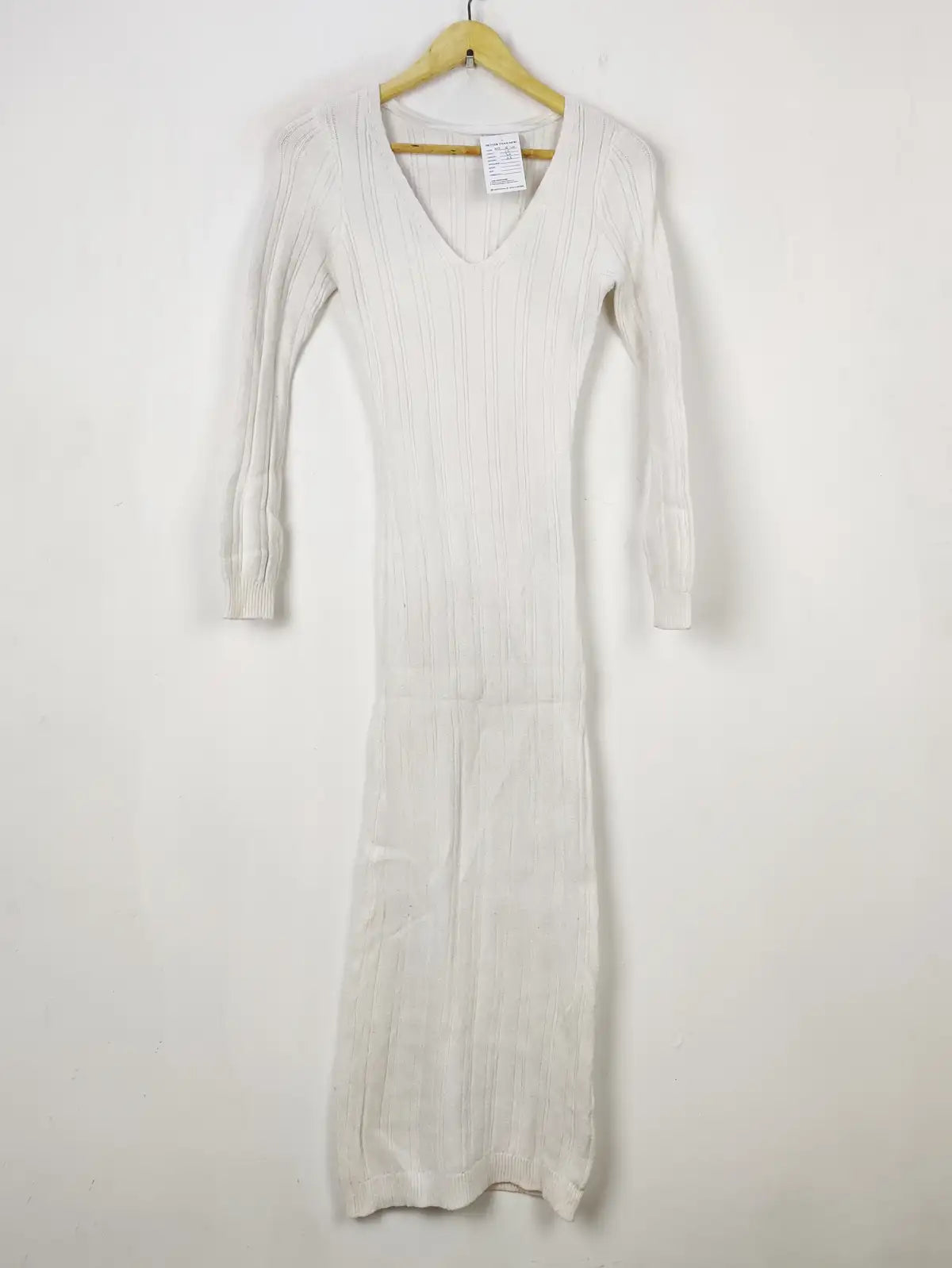 Buy online pre-used pre-loved 100% authentic & Original branded Shein (BD-1540) available in Pakistan. Top international brands avilable.