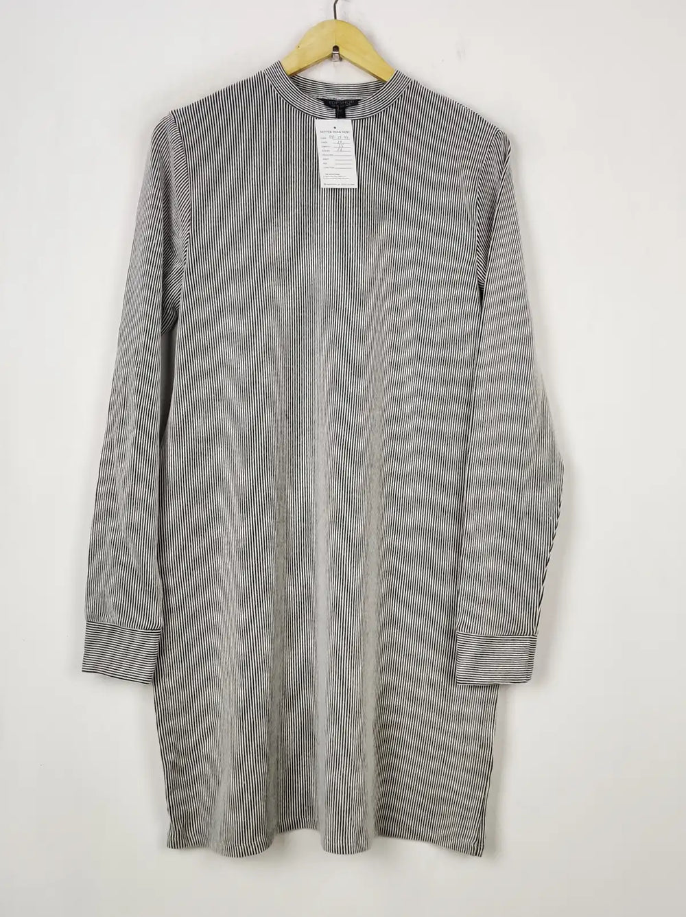 Buy online pre-used pre-loved 100% authentic & Original branded Topshop (BD-1544) available in Pakistan. Top international brands avilable.