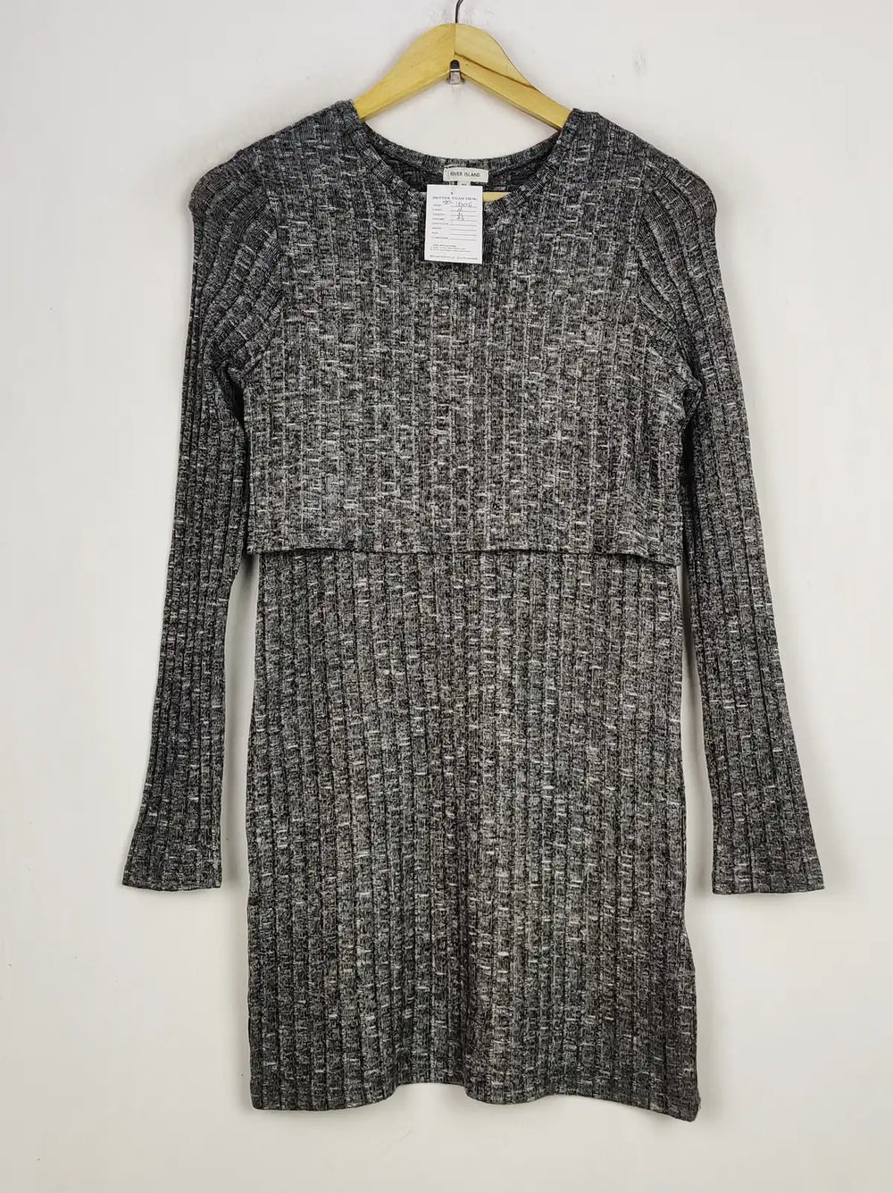 Buy online pre-used pre-loved 100% authentic & Original branded River Island (BD-1606) available in Pakistan. Top international brands avilable.