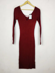 Buy online pre-used pre-loved 100% authentic & Original branded Miss Selfridge (BD-1682) available in Pakistan. Top international brands avilable.