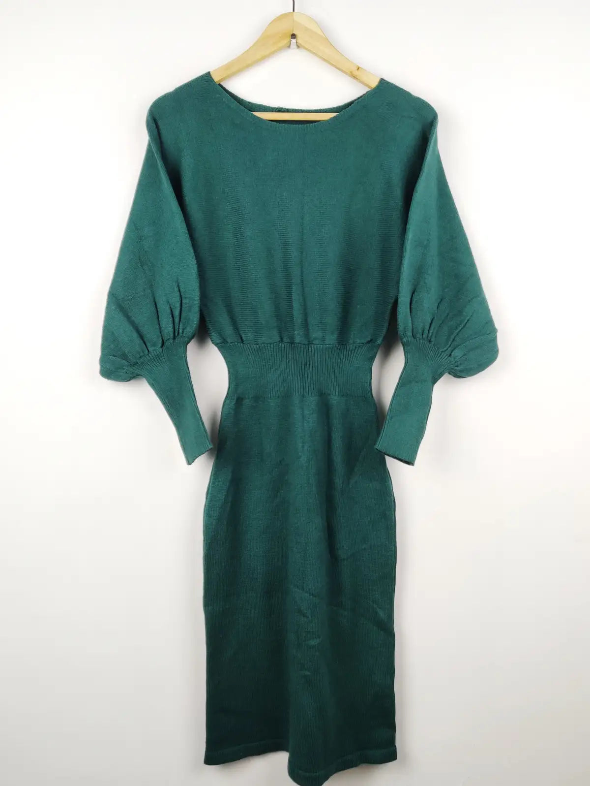 Buy online pre-used pre-loved 100% authentic & Original branded Shein (BD-170) available in Pakistan. Top international brands avilable.