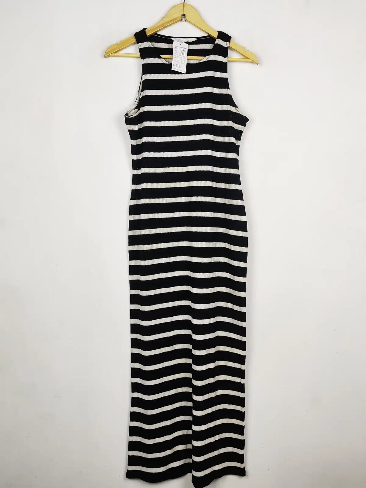Buy online pre-used pre-loved 100% authentic & Original branded Primark (BD-1721) available in Pakistan. Top international brands avilable.