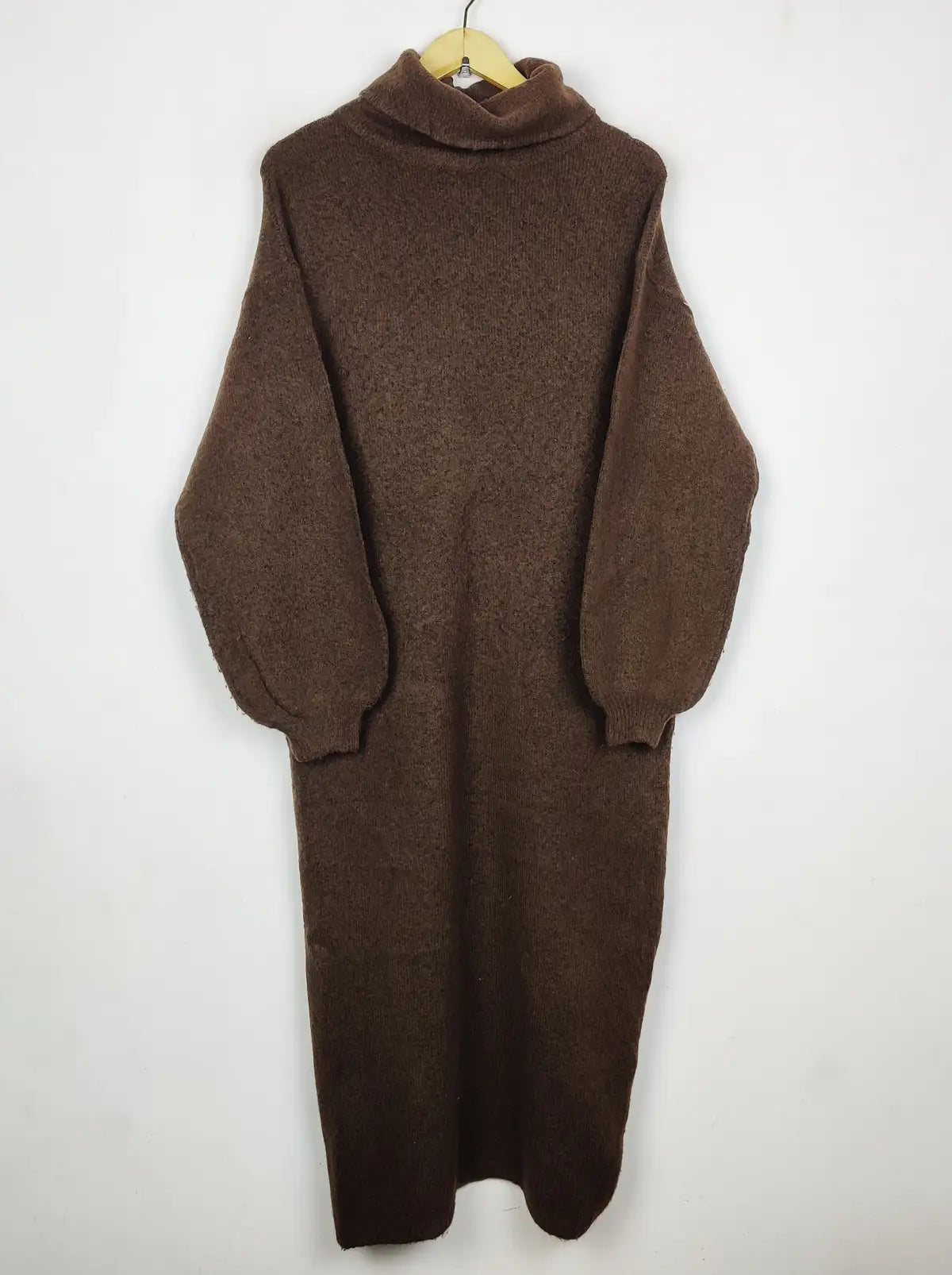 Buy online pre-used pre-loved 100% authentic & Original branded Asos (BD-1739) available in Pakistan. Top international brands avilable.