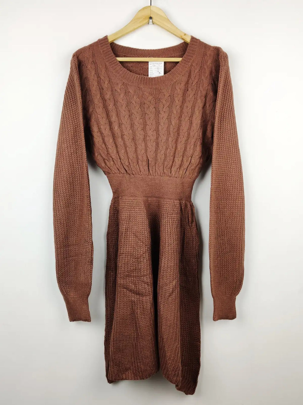 Buy online pre-used pre-loved 100% authentic & Original branded Shein (BD-175) available in Pakistan. Top international brands avilable.