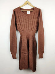 Buy online pre-used pre-loved 100% authentic & Original branded Shein (BD-175) available in Pakistan. Top international brands avilable.