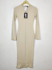Buy online pre-used pre-loved 100% authentic & Original branded Prettylittlething (BD-1762) available in Pakistan. Top international brands avilable.
