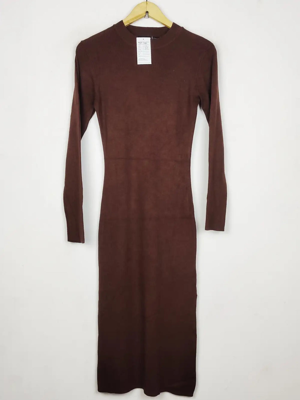 Buy online pre-used pre-loved 100% authentic & Original branded Threadbare (BD-1764) available in Pakistan. Top international brands avilable.