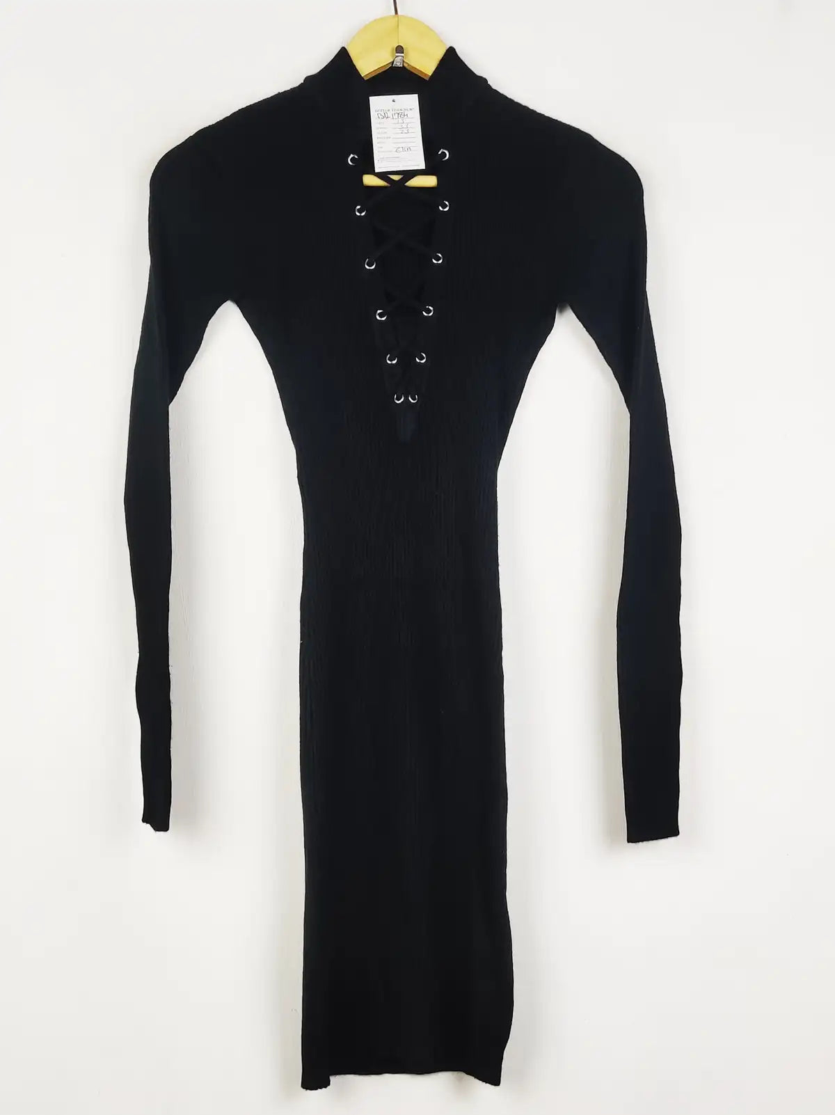 Buy online pre-used pre-loved 100% authentic & Original branded Jane Norman (BD-1784) available in Pakistan. Top international brands avilable.