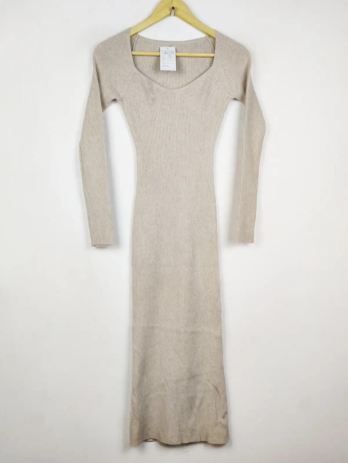 Buy online pre-used pre-loved 100% authentic & Original branded Shein (BD-1796) available in Pakistan. Top international brands avilable.